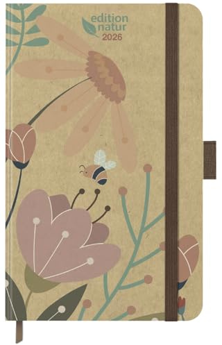 Buchkalender Times Big12 Edition Natur Little bee - Kalender 2026 - Korsch-Verlag - Eine Woche auf 2 Seiten - Terminplaner - 13 cm x 21 cm