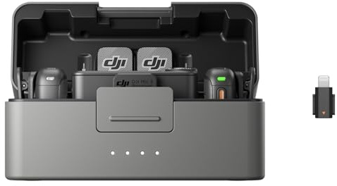 DJI Mic 3 (2 Sender + 1 Empfänger + Ladeschale) + Lightning-Adapter, Funkmikrofon für iPhone/Kamera/Android, 400 m Übertragung, 28 Std. Nutzung