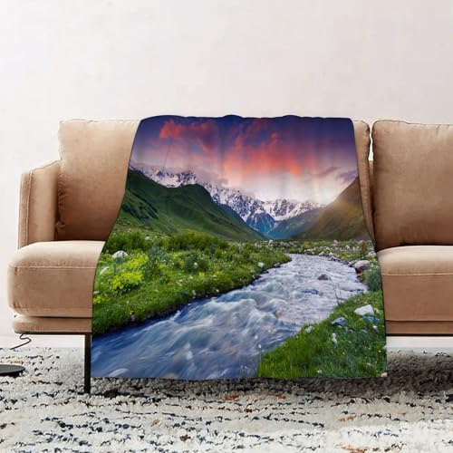 JYLYZZIN Couvertures et Plaids 76 x 100 cm Couverture en Flanelle, Couverture Chaude de Canapé, Jete de lit, Ensemble de Lacs, Ciel Couvert coloré Jupes du Mont Shkhara Svaneti Géorgie Caucase Mont