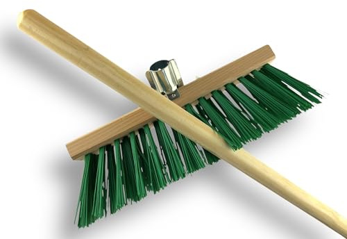 Kibros Balai de Jardinage 32 cm PVC Vert Manche Bois 1,40 m | Garnissage PVC vert, douille métal Ø 28 mm boulonnée, manche bois 1,40 m, usage jardinage terrasse cour allées.