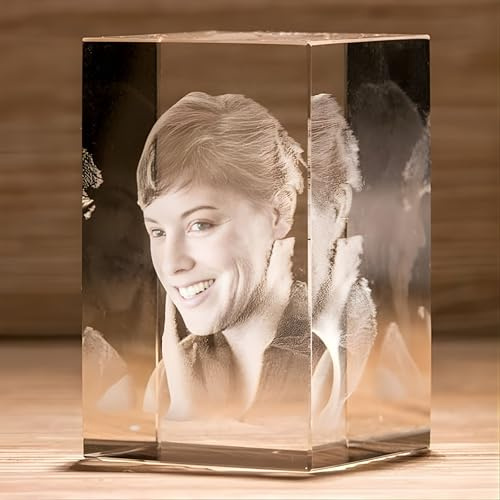 Rettangolo di Cristallo Personalizzato con Foto - Incisione 3D a Laser - Idea Regalo Personalizzabile con Fotografia e Scritta per Famiglia, Festa della Mamma, del Papà - R130V 10x13x9 cm