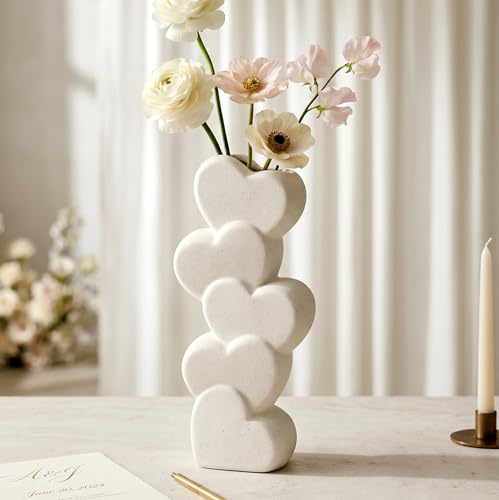 White Ceramic Heart Vase, Creative Stacked Heart-Shaped Flower Bud Vase