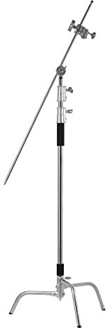 C Stand PRO STUFF Beleuchtungsstativ. Leichter Fotolampenständer aus rostfreiem Stahl. Hochwertiges C Stand-Stativ mit Verlängerungsarm und verstellbarem 120 cm Sockel.