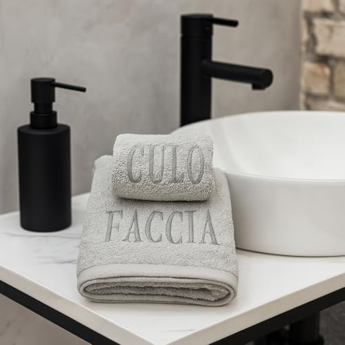 Michele Biancheria Casa Set Asciugamani Ricamati CULO/FACCIA, Spugna 100% Cotone, 500g/m², Grigio, Viso 53x96cm e Ospite 36x56cm, Alta Assorbenza, Stile Classico (Grigio Chiaro)