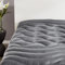 SLEEP ZONE Cubrecolchón refrescante tamaño Queen, cubrecolchón Acolchado, Protector de colchón elástico, Lavable a máquina, Duradero, Bolsillo Profundo de 8 a 21 Pulgadas (Gris, Queen)