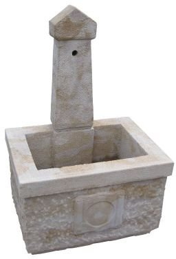 Brunnen aus Sandstein