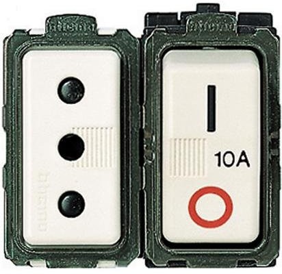 Bticino Presa Sicura 2P+T Salvavita Interbloccata con interruttore magnetotermico 1P+N - In=16A 5130