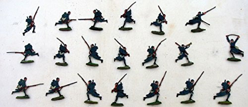 20 Zinnfiguren Französische Infanterie - sturmlaufende Fußgänger im Stahlhelm