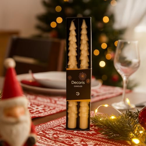 Set 2 Candele da Cena in Paraffina a Forma di Albero 25 cm, Effetto Lana Metallizzata Bianca, Eleganti e Raffinate, Ideali per Tavola o Decorazioni Natalizie - Varzi dal 1956