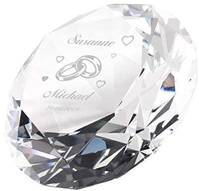 Glasdiamant veredelt mit Ihrer Wunschgravur - Geschenkidee für Hochzeitspaare mit Geschenkbox - Briefbeschwerer 8x8cm - hochwertiges Geschenk - Ideale Tischdekoration - Motiv Ringe
