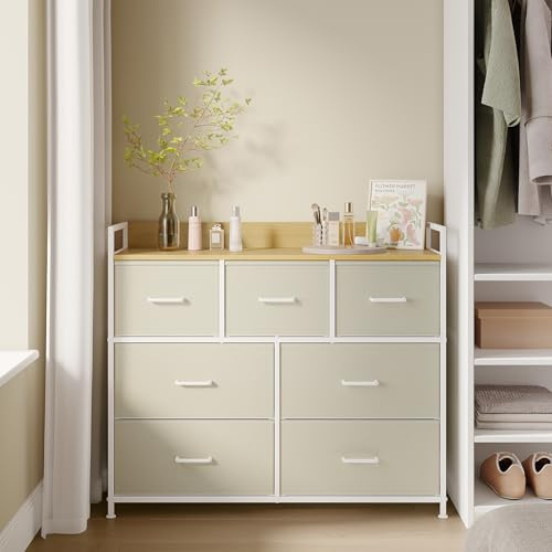 SONGMICS Commode, Armoire, Meuble de Rangement, 7 Tiroirs en Tissu avec Poignées, Cadre en Métal, Style Moderne, Blanc Crème et Beige Chêne LTS523W01
