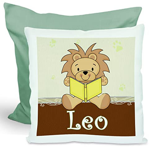 CreaDesign, Kinder Kissen 40x40 cm personalisiert mit Namen, Kinderzimmer Deko Kissen Kinder mit Füllung Federn, Motiv Leselöwe braun, Rückenfarbe Grün