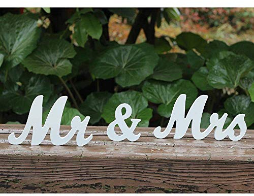Amajoy Small Vintage Mr & Mrs White Wooden Letters Wedding Stand Sign Stand Figures Decor Wedding Present Home Decoration