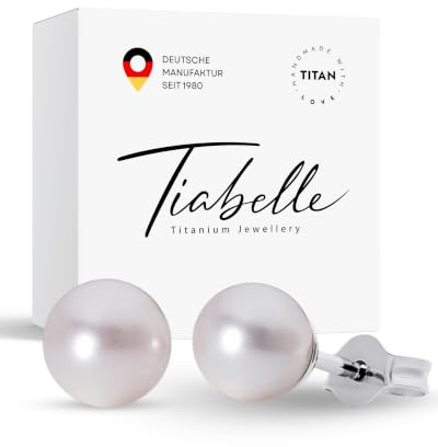 TIABELLE – Ohrstecker CRYSTAL PEARL aus Titan mit glänzenden Swarovski® Perlen – Perlenohrringe für Damen – allergenfrei & hautverträglich – Handmade in Germany