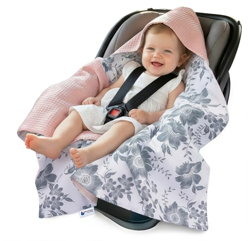 Medi Partners Einschlagdecke für Babyschale Ganzjahres-Babydecke universal 85 x 85 cm für Kinderwagen Buggy und Autositz Kuscheldecke (Berry mit rosa Waffel)