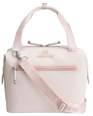 Stanley 1913 All-Day Julienne Mini Kylväska 7L - Lätt Bärhandtag - 100% Återvunnen Polyester - Lock Med Dragkedja - Justerbara Axelremmar - Sidofickor I Stretchmesh - Rose Quartz