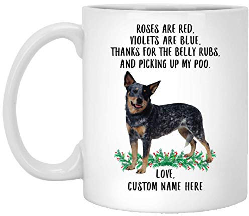 Kaffeebecher Queensland Blue Heeler Black Merle Rosen Sind Rot Veilchen Sind Blau Personalisierter Name Weiß Keramik-Tasse Unisex Bürotasse Lustig Weihnachtstasse Für Familie Freunde 330Ml