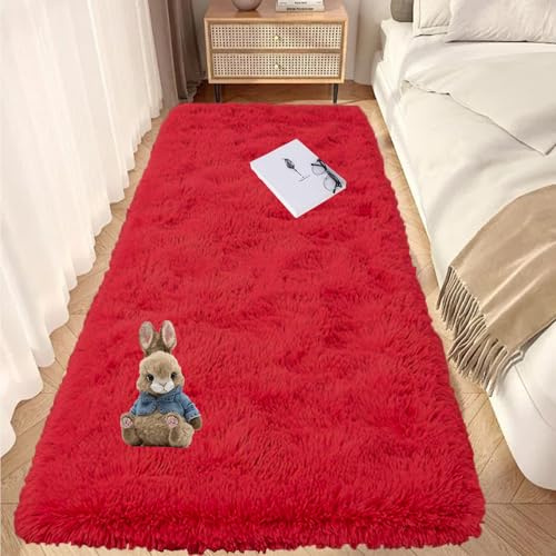 GOUTUI Teppich Schlafzimmer 70 x 200 cm Flauschig Felloptik Warmer Fellteppich Pflegeleicht Und Einfarbig für Schlafzimmer Kinderzimmer Wohnzimmer, Rot