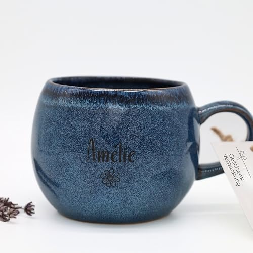 Personalisierte Tasse 400ml | Namenstasse | Kaffeetasse groß | Handveredelte Premium Qualität | Jumbotasse | Geschenkidee für Partner, Freunde & Familie | Cappuccinotasse