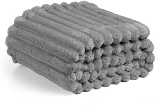 Bibykivn Kuscheldecke Flauschig – Weiche Fleecedecke als Sofadecke & Tagesdecke, Kuschelige Überwurfdecke für Sofa, Bett & Sessel – Flauschige Wohndecke für Zuhause (Schwarz, 100x150 cm)