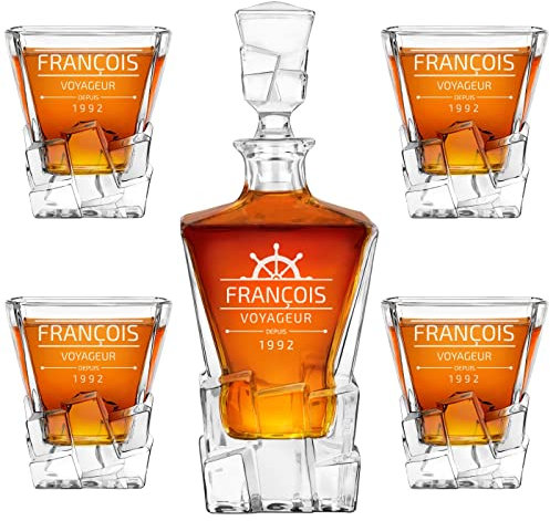 Maverton Carafe et 4/6 verres gravés - Ensemble personnalisé Cadeau Anniversaire Homme - Set élégant pour lui Carafe whisky 950ml au design unique - Verre a whisky - Cadeau Homme connaisseur -Voyageur