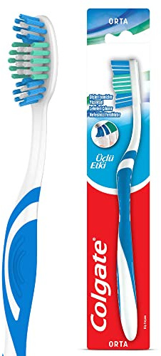 Colgate Triple Acción, Cepillo de Dientes Medio -1 ud