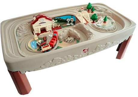STEP2® Eisenbahn-Spieltisch, wetterfester Kinderspieltisch aus robustem Kunststoff, inkl. batteriebetriebener Eisenbahn und Abdeckplatte, geeignet für Kinder ab 3 Jahren