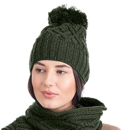 SAOL - 100% Merinowolle Irish Aran Zopfmuster Bommelmütze für Frauen, Grün (Army Green), Einheitsgröße