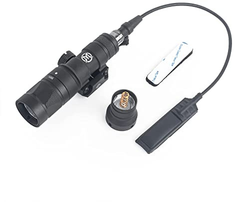 NOBUHIRO Torcia tattica M300W 400 lumen con luce stroboscopica/luce bianca costante, con pressione remota e interruttore a pulsante, adatta per guida Picatinny da 20 mm