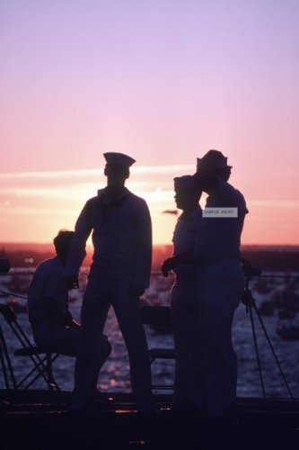 ONLINE Füller Vision Gold I Eleganter Füllfederhalter mit Iridium-Feder medium I Füllhalter aus Aluminium für Standard-Tintenpatronen & Konverter I in Geschenkbox