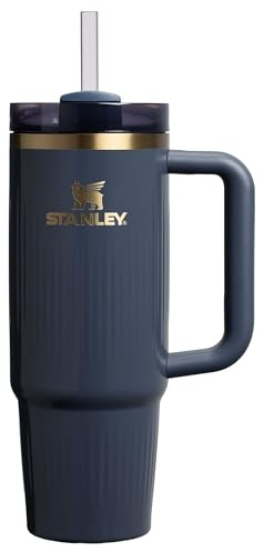 Stanley Quencher H2.0 Trinkbecher mit Griff und Strohhalm, 850 ml, Flowstate-Dekel 3-Pos., Getränkehalter, Reisekompatibel, isolierter Edelstahl, BPA-frei, geriffelt