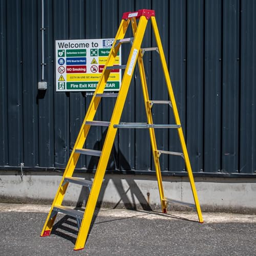 Trade Master Pro® Fibreglass Swingback Step Ladder | Electricians Ladder | Non Conductive up to 30,000V | Non-Slip Feet | Painting & Decorating | EN131 Pro Certified | 2.17m Height | 8 Steps