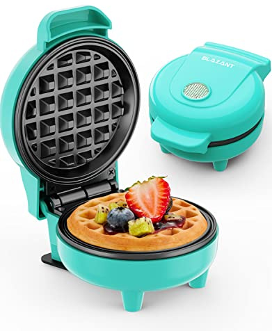 BLAZANT Mini Waffeleisen für klassische Waffeln, Kleiner Waffelmaker, Minze | PFOA-frei Antihaftbeschichtung, 550W, schnelles Aufheizen, platzsparend zu verstauen, ideal für Kindergeburtstage & Geschenke