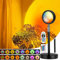 Lampara del Atardecer Sunset Lamp con USB,Luz de Noche LED Ajustable en Altura Luz de Arco Iris 24 Colores Dos Controles Remotos 4 Modes Dinámicos Rotación 180°, Selfie/Fotografía/Fiesta