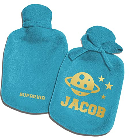SupaRina Wärmflaschen-Bezug für Jungen und Mädchen mit Namen und Motiv Weltraum Planet Sterne personalisiert, Farben und Motive nach Wahl, befüllbar kalt oder warm, weicher Fleece, auch mit Flasche
