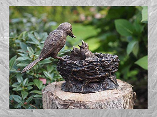 IDYL Bronze-Skulptur Vogel füttert Küken | Tierfigur aus Bronze handgefertigt | Gartenskulptur oder Teich-Dekoration | Hochwertiges Kunsthandwerk | Wetterfest