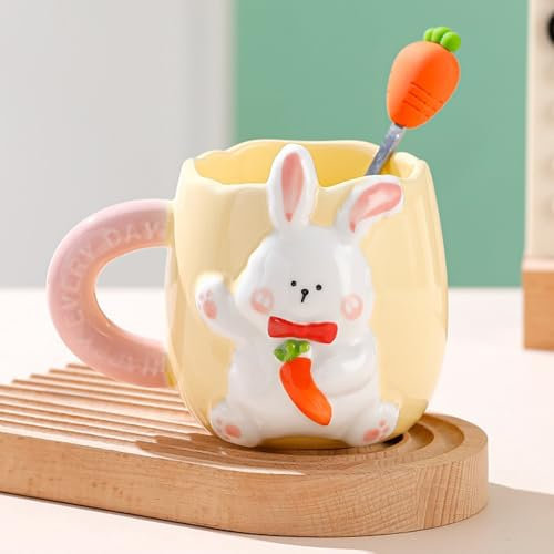 Taza de Pascua, taza de conejo con cuchara de zanahoria, taza de regalo de Pascua, bonita taza de Pascua, taza de cerámica 3D de conejo, café, té, leche para Pascua y regalos de cumpleaños (amarillo)