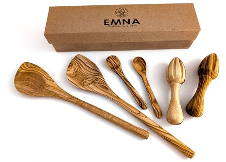 EMNA – Juego de madera de olivo premium: 2 cucharas de cocina, 2 exprimidores de limón y 2 cucharas pequeñas | Caja de regalo exclusiva | Antibacteriano | Único | Hecho a mano | Regalos | Cumpleaños |