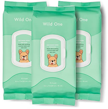 Wild One, Eucalyptus Natural Dog Grooming Wipes, Cruelty-free, resealable lid, 70 wipes per pouch, 210 Count
