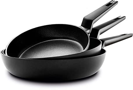 CASTEY - Juego de Sartenes de Titanium, Medidas 18, 22 y 26 cm, Antiadherente, Sin PFOA, Reforzado con Partículas de Titanio, Mango Ergonómico, Apto para Todas las Cocinas