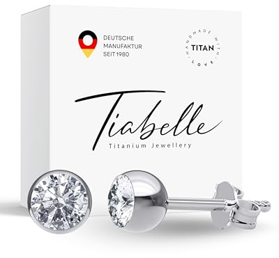 TIABELLE – Ohrstecker KIRA aus Titan mit funkelnden Swarovski® Zirconias – Ohrringe für Damen – allergenfrei & hautverträglich – Handmade in Germany