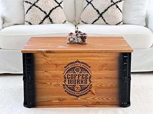 Uncle Joe´s Truhe Coffee Couchtisch Truhentisch im Vintage Shabby chic Style aus Massiv-Holz in braun mit Stauraum und Deckel Holzkiste Beistelltisch Landhaus Wohnzimmertisch Holztisch nussbaum