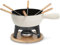La Fonderie 1890 Service à Fondue en Fonte 6 Personnes Mont Blanc, Fondues Fromage et Chocolat, 6 Fourchettes avec Manches en Bois de hêtre, Socle en Bois Naturel, Capacité 1,8L