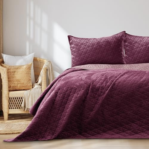RESTILO Tagesdecke 200x220 cm violett lila zweiseitig Steppung Velvet Laila | Samt