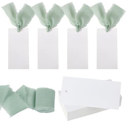 AHANDMAKER 50 etiquetas de cartón, 3.93 x 1.97 pulgadas, tarjetas de lugar en blanco, etiquetas de regalo con cinta de flecos verdes, tarjetas de nombre de mesa para boda, cena, fiesta, aniversario