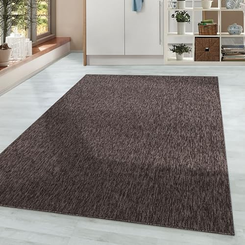 HomebyHome Teppich 140x200 cm Braun, Einfarbiger Kurzflor Schlingenteppich für Wohnzimmer, Schlafzimmer oder Essbereich, Modern, weich & strapazierfähig