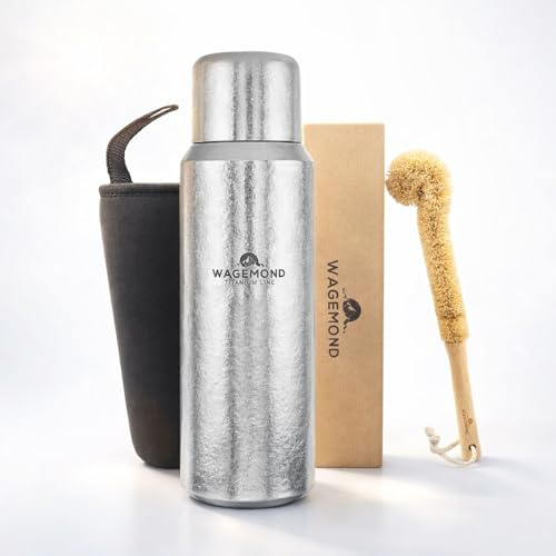 wagemond Titan Bouteille isotherme 500 ml – Ultra légère et double paroi isolée, 100 % titane, sans BPA – Avec gobelet magnétique, passoire à thé, housse de protection et brosse de nettoyage