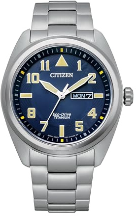 Citizen Eco-Drive Herren-Sportuhr, 42 mm, silberfarbenes Super-Titan-Gehäuse und Armband mit blauem Zifferblatt (BM8560-88L), Blau, Modern
