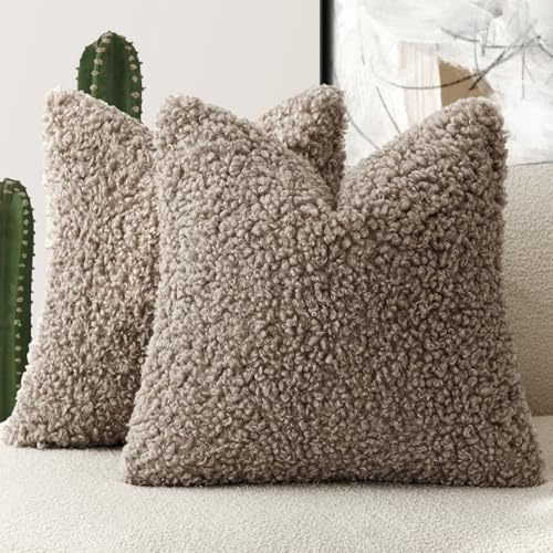 Foindtower 2 delar 50 x 50 cm kaki, fuskpäls prydnadskudde överdrag accent sherpa kudde luddiga mjuka örngott fårskinn dekorativ fleece kuddfodral för säng soffa vardagsrum