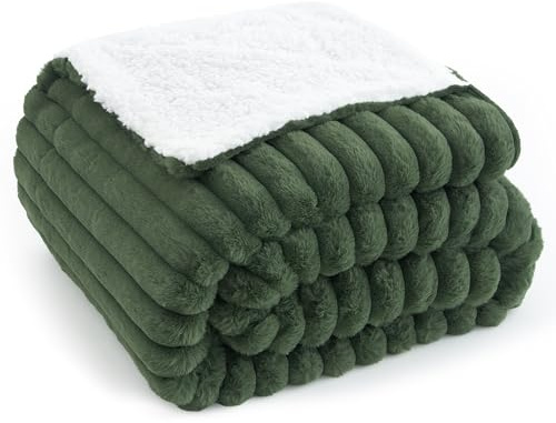 Tofinel - Couverture épaisse et moelleuse - Pour Noël - 220 x 240 cm - Grande couverture en sherpa lestée - Vert olive et couverture confortable, couverture en imitation laine - Couverture chaude et